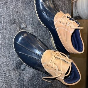 Tommy Hilfiger duck boots size 8